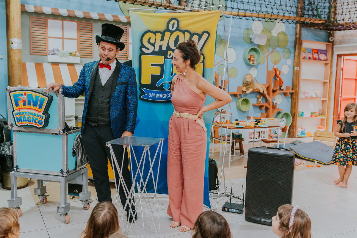 fotografa festa infantil evento rj Rio de Janeiro 6 anos Olivia casa de festas quintal tijuca fotografia tema a casa da gabby 