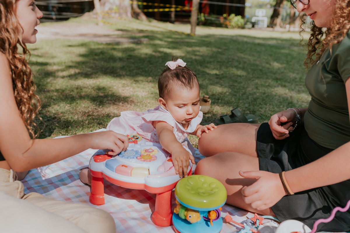 festa infantil fotografa familia rj Rio de Janeiro 1 ano Isabela ao ar livre natureza marina barra clube barra da tijuca fotografia evento 