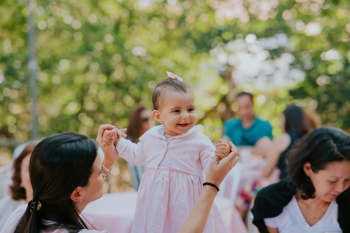festa infantil fotografa familia rj Rio de Janeiro 1 ano Isabela ao ar livre natureza marina barra clube barra da tijuca fotografia evento 