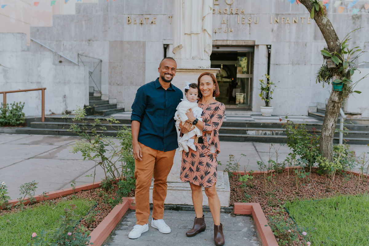 fotografa familia fotografia batizado batismo paroquia santa Teresinha do menino jesus igreja Botafogo rj Rio de Janeiro 
