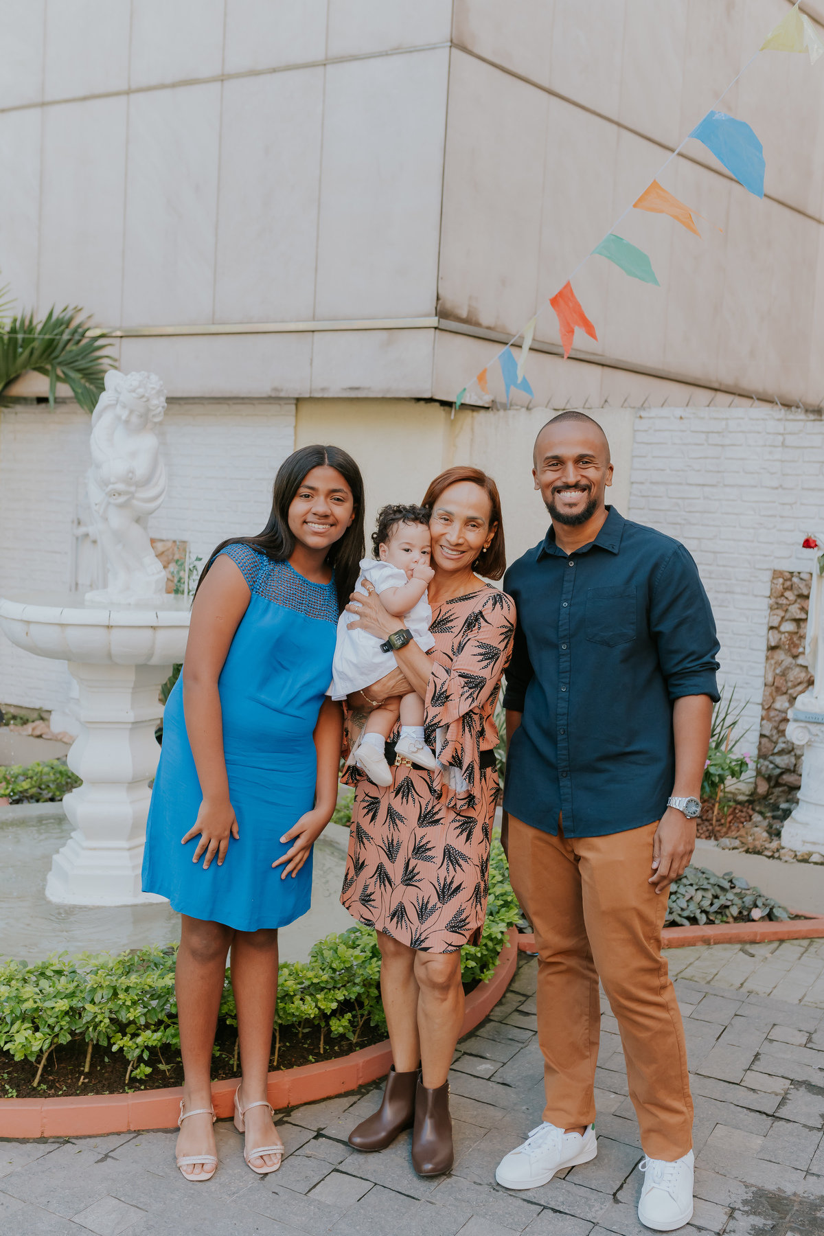 fotografa familia fotografia batizado batismo paroquia santa Teresinha do menino jesus igreja Botafogo rj Rio de Janeiro 