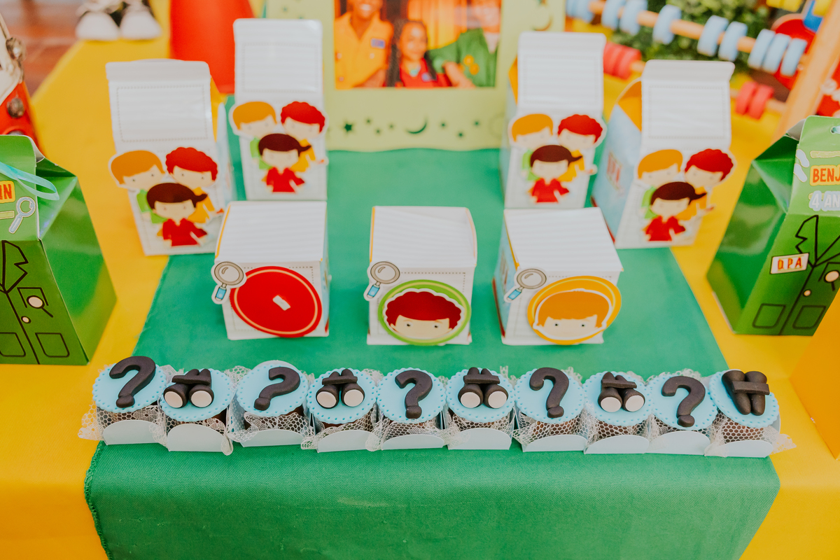 fotografa familia evento Rio de Janeiro 4 anos benjamín tema detetives do prédio azul fotografia festa infantil rj casa de festa tik tak botafogo 