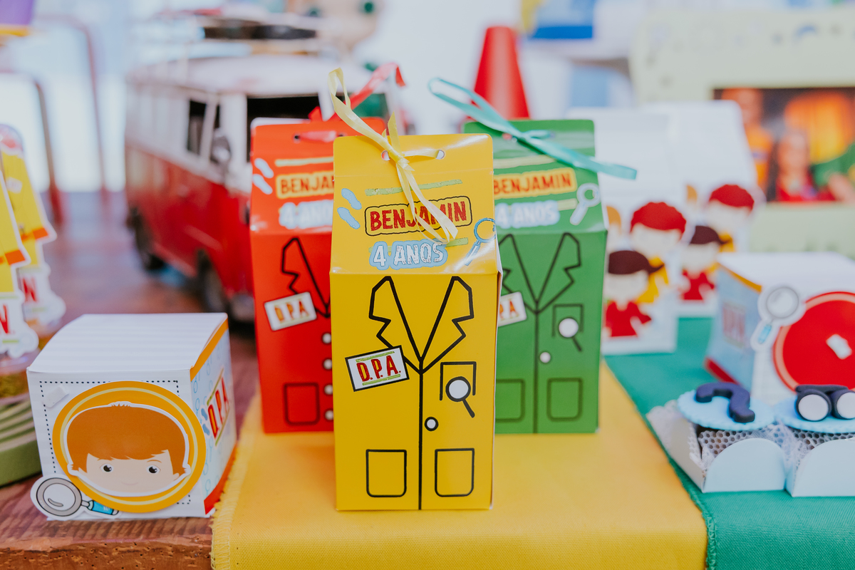 fotografa familia evento Rio de Janeiro 4 anos benjamín tema detetives do prédio azul fotografia festa infantil rj casa de festa tik tak botafogo 