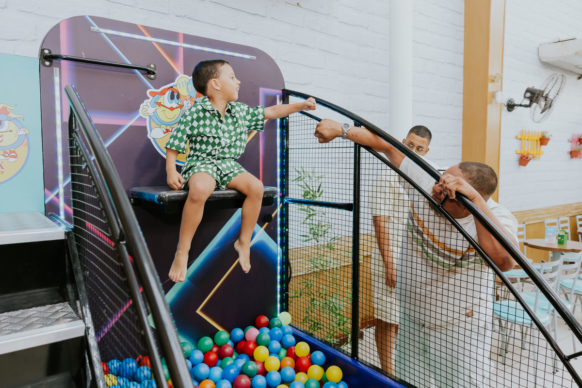 fotografa familia evento Rio de Janeiro 4 anos benjamín tema detetives do prédio azul fotografia festa infantil rj casa de festa tik tak botafogo 