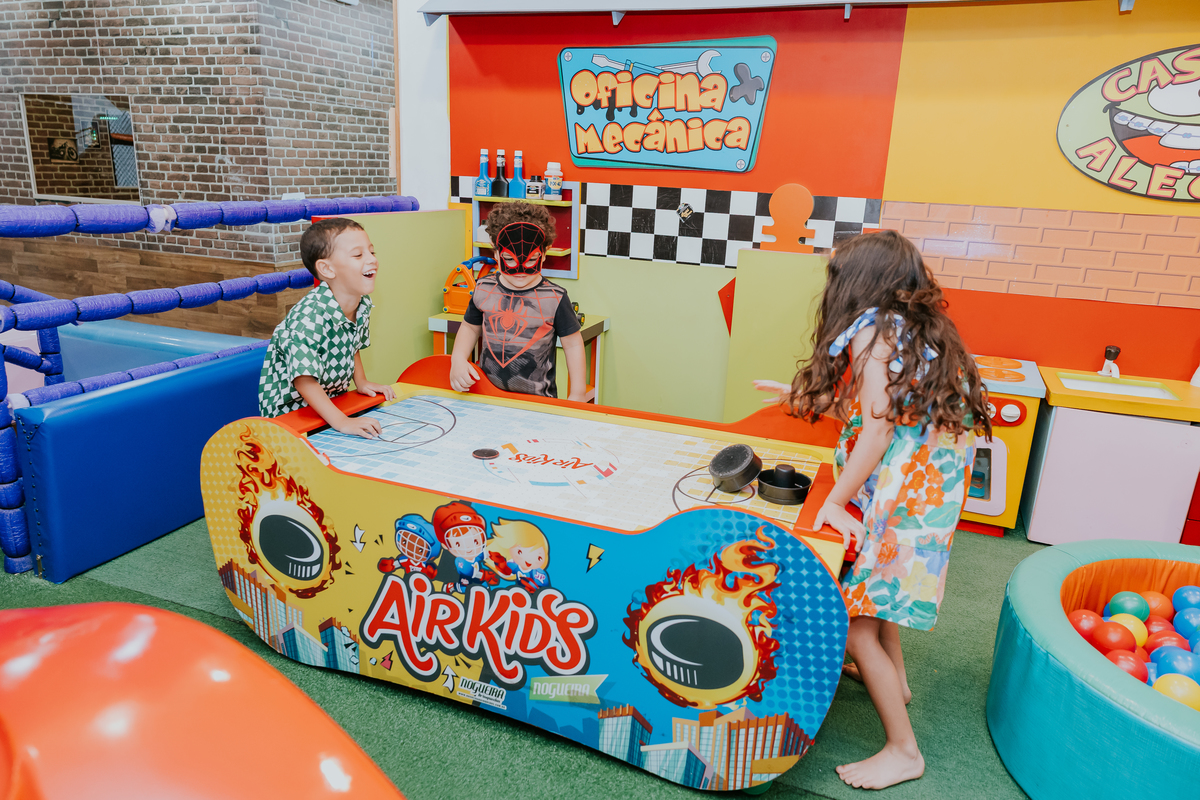 fotografa familia evento Rio de Janeiro 4 anos benjamín tema detetives do prédio azul fotografia festa infantil rj casa de festa tik tak botafogo 