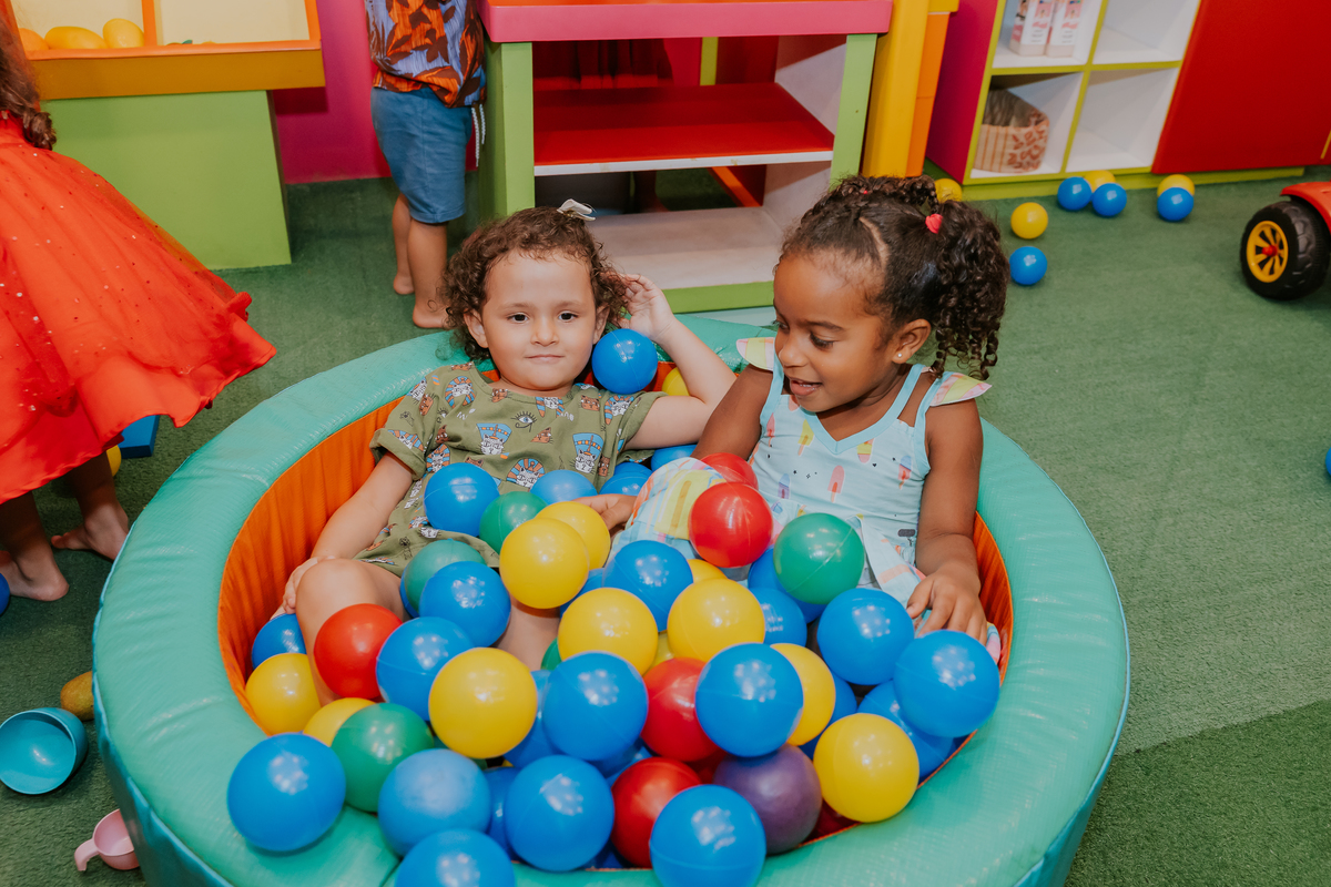 fotografa familia evento Rio de Janeiro 4 anos benjamín tema detetives do prédio azul fotografia festa infantil rj casa de festa tik tak botafogo 