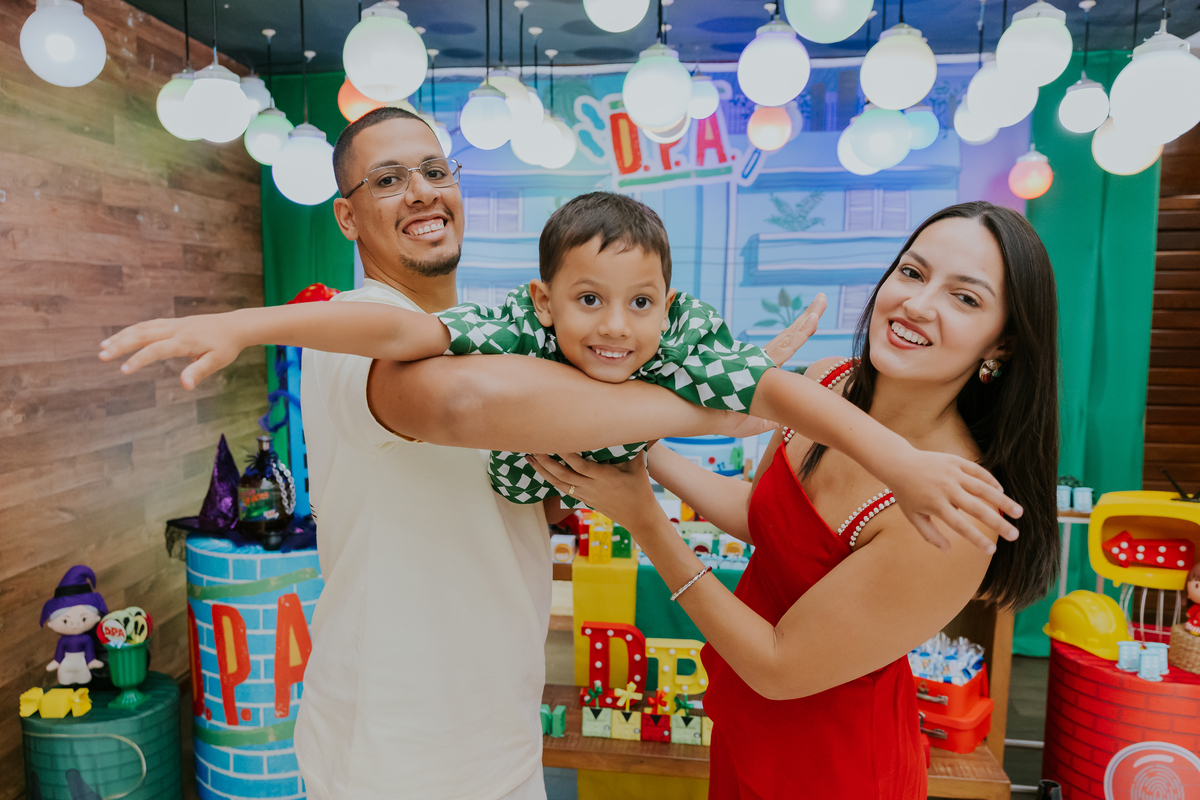 fotografa familia evento Rio de Janeiro 4 anos benjamín tema detetives do prédio azul fotografia festa infantil rj casa de festa tik tak botafogo 