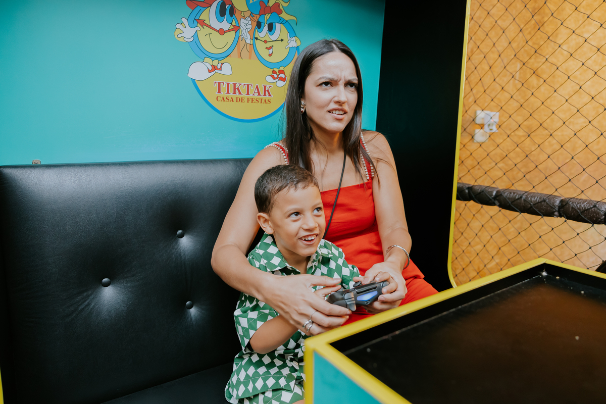 fotografa familia evento Rio de Janeiro 4 anos benjamín tema detetives do prédio azul fotografia festa infantil rj casa de festa tik tak botafogo 