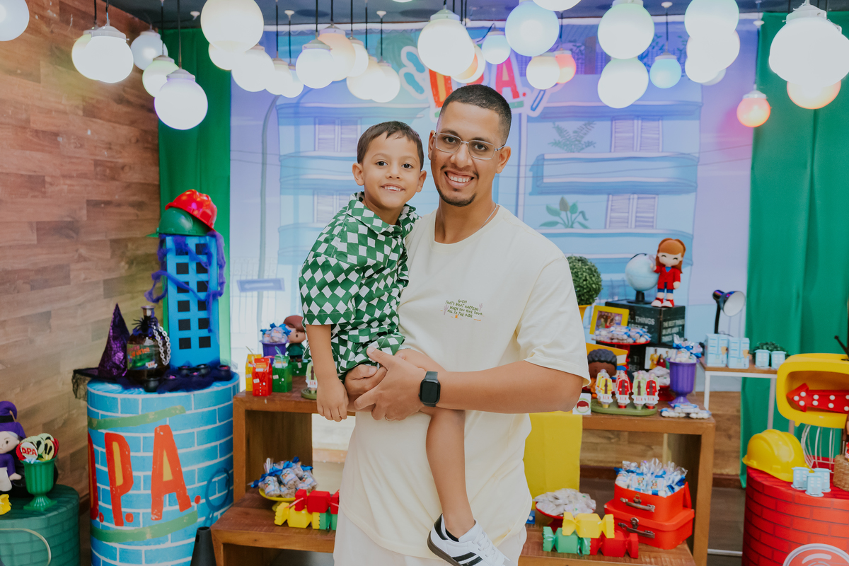 fotografa familia evento Rio de Janeiro 4 anos benjamín tema detetives do prédio azul fotografia festa infantil rj casa de festa tik tak botafogo 