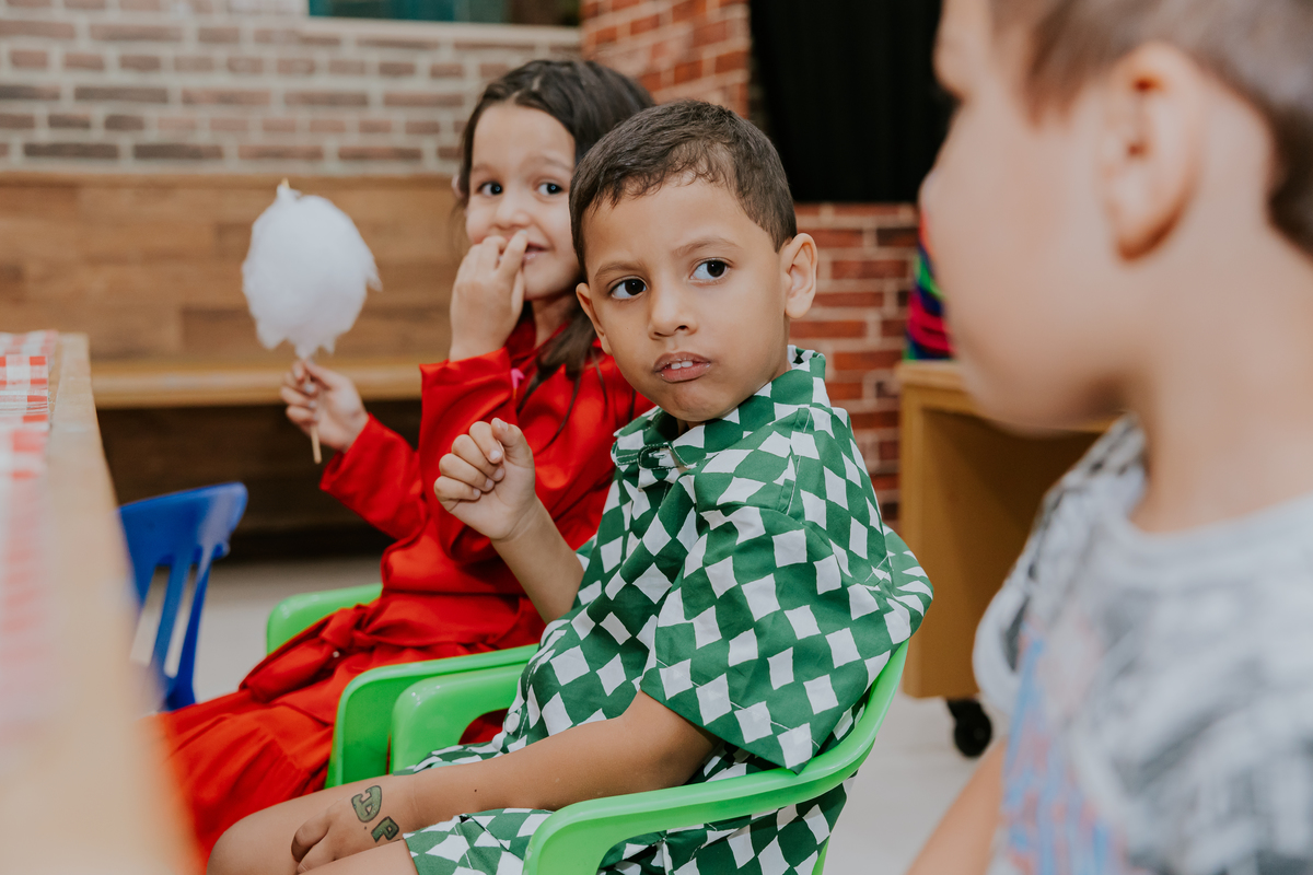 fotografa familia evento Rio de Janeiro 4 anos benjamín tema detetives do prédio azul fotografia festa infantil rj casa de festa tik tak botafogo 