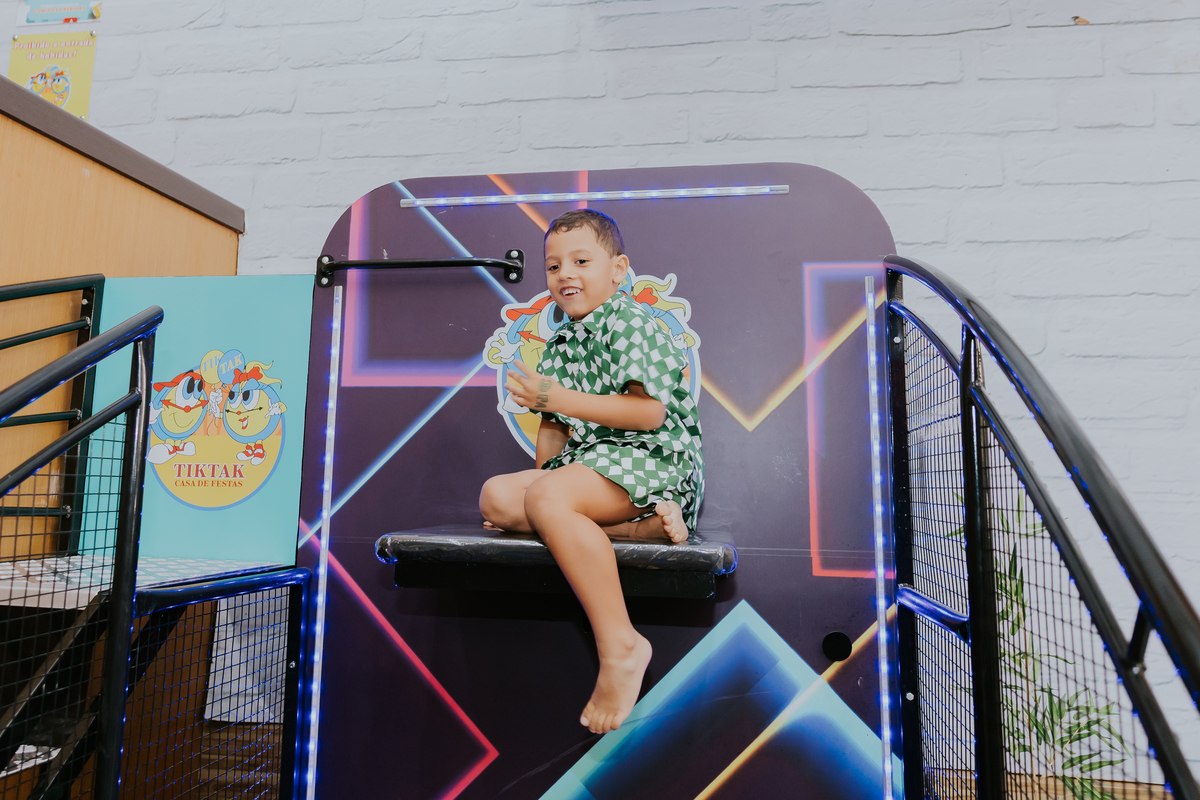 fotografa familia evento Rio de Janeiro 4 anos benjamín tema detetives do prédio azul fotografia festa infantil rj casa de festa tik tak botafogo 