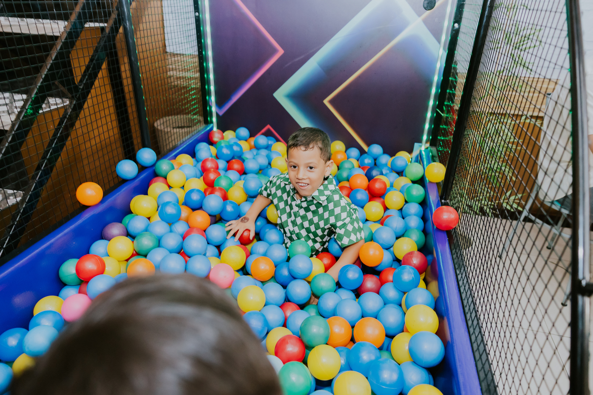 fotografa familia evento Rio de Janeiro 4 anos benjamín tema detetives do prédio azul fotografia festa infantil rj casa de festa tik tak botafogo 