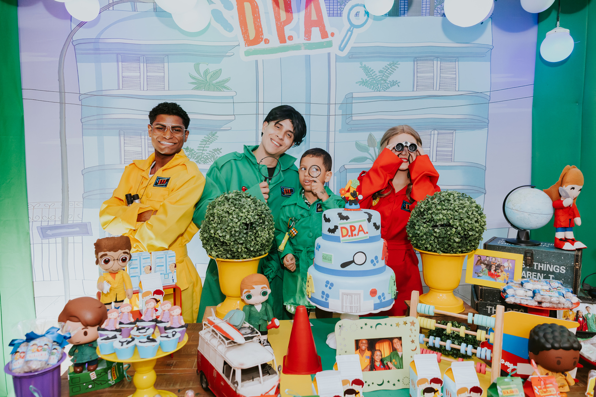 fotografa familia evento Rio de Janeiro 4 anos benjamín tema detetives do prédio azul fotografia festa infantil rj casa de festa tik tak botafogo 