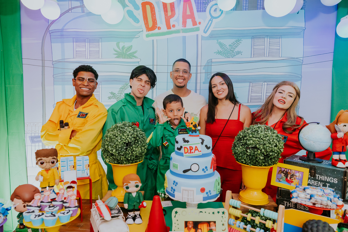 fotografa familia evento Rio de Janeiro 4 anos benjamín tema detetives do prédio azul fotografia festa infantil rj casa de festa tik tak botafogo 