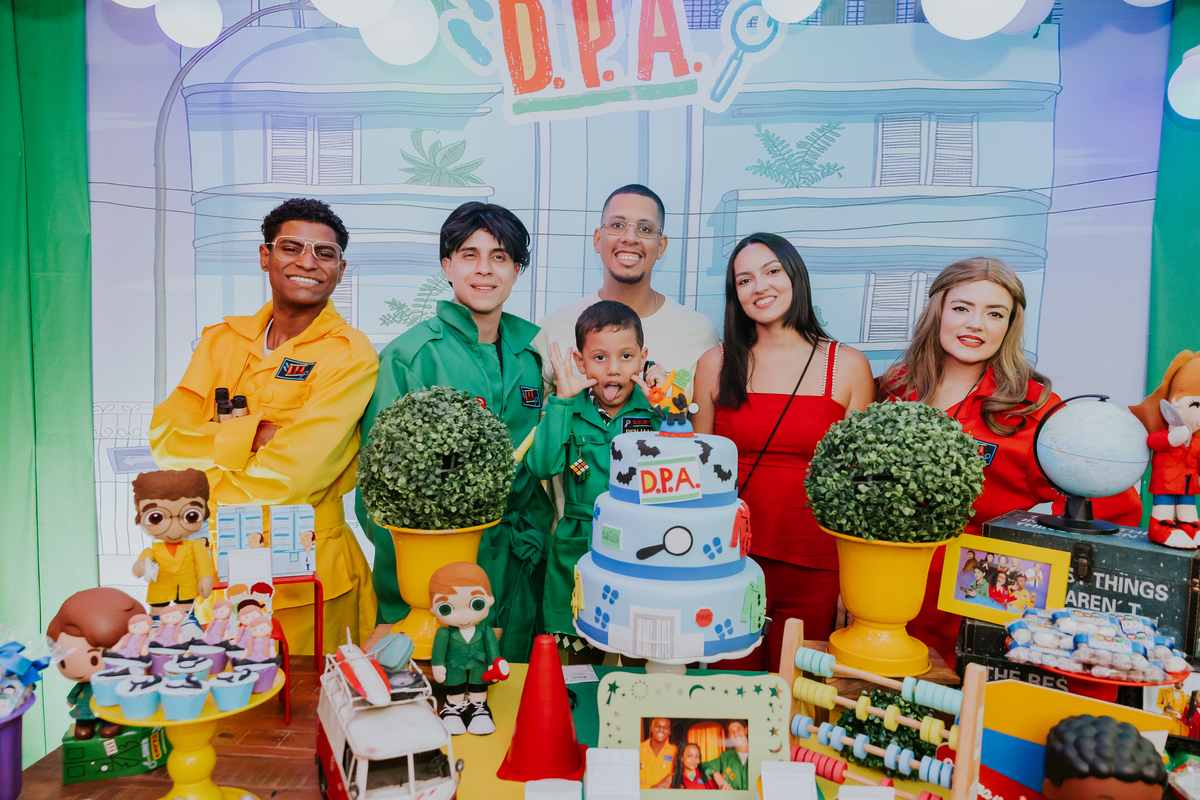 fotografa familia evento Rio de Janeiro 4 anos benjamín tema detetives do prédio azul fotografia festa infantil rj casa de festa tik tak botafogo 