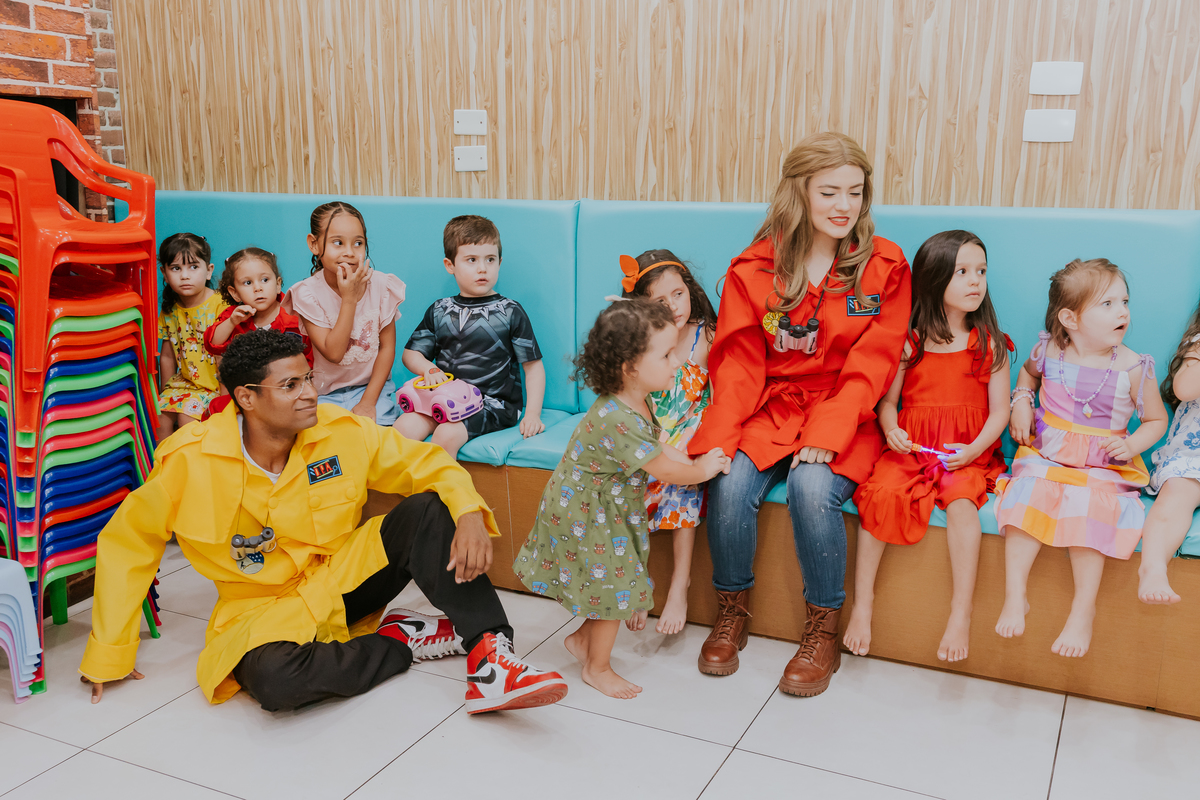 fotografa familia evento Rio de Janeiro 4 anos benjamín tema detetives do prédio azul fotografia festa infantil rj casa de festa tik tak botafogo 