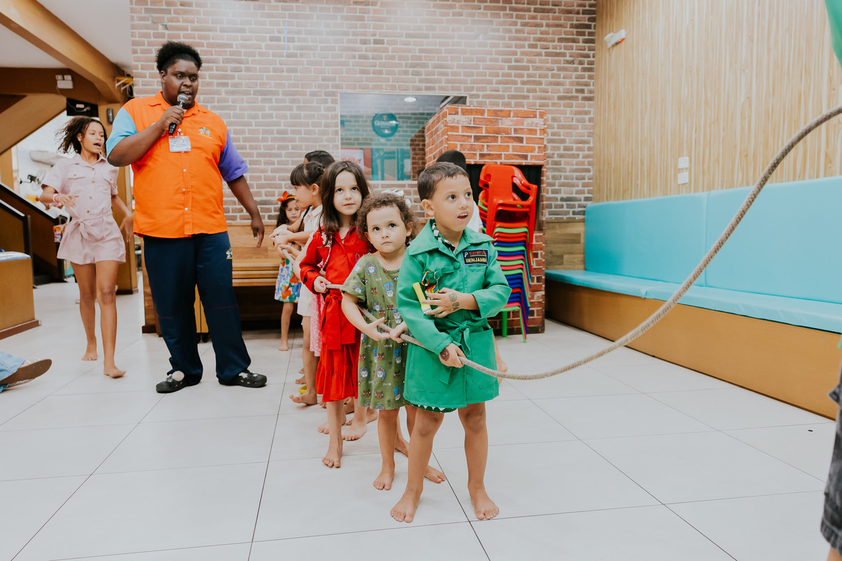 fotografa familia evento Rio de Janeiro 4 anos benjamín tema detetives do prédio azul fotografia festa infantil rj casa de festa tik tak botafogo 