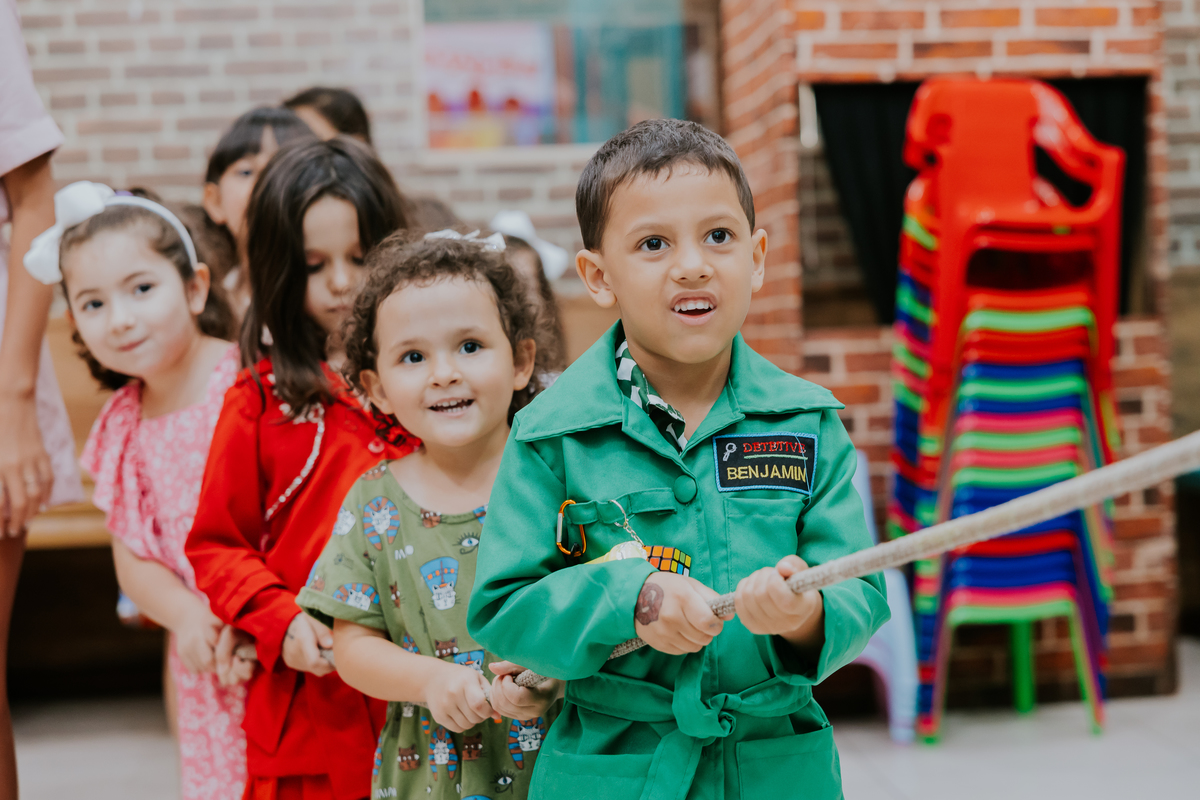 fotografa familia evento Rio de Janeiro 4 anos benjamín tema detetives do prédio azul fotografia festa infantil rj casa de festa tik tak botafogo 