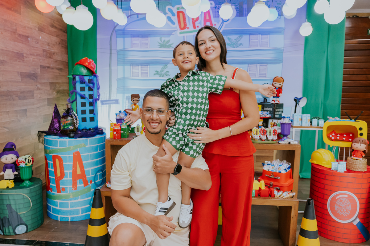 fotografa familia evento Rio de Janeiro 4 anos benjamín tema detetives do prédio azul fotografia festa infantil rj casa de festa tik tak botafogo fotografa familia evento Rio de Janeiro 4 anos benjamín tema detetives do prédio azul fotografia festa infant