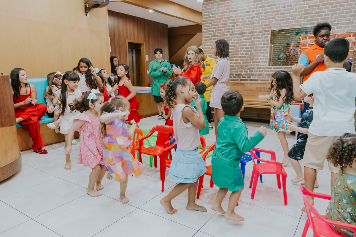 fotografa familia evento Rio de Janeiro 4 anos benjamín tema detetives do prédio azul fotografia festa infantil rj casa de festa tik tak botafogo 
