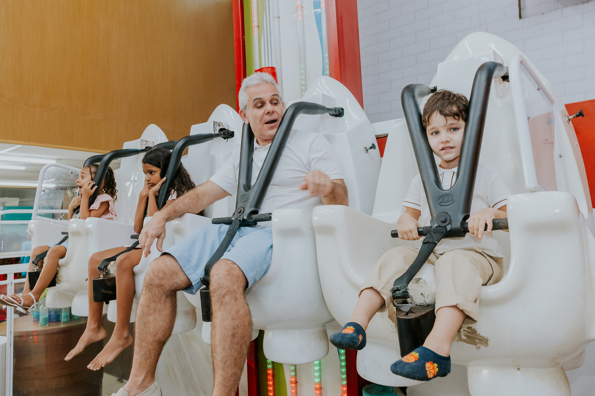 fotografa familia evento Rio de Janeiro 4 anos benjamín tema detetives do prédio azul fotografia festa infantil rj casa de festa tik tak botafogo 