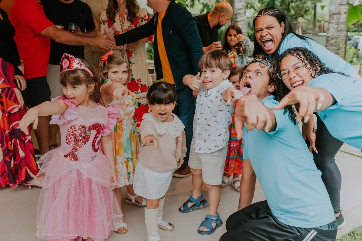 fotografia festa infantil 5 anos mia a bela e a fera barra da Tijuca fotografa de eventos rio de janeiro rj 