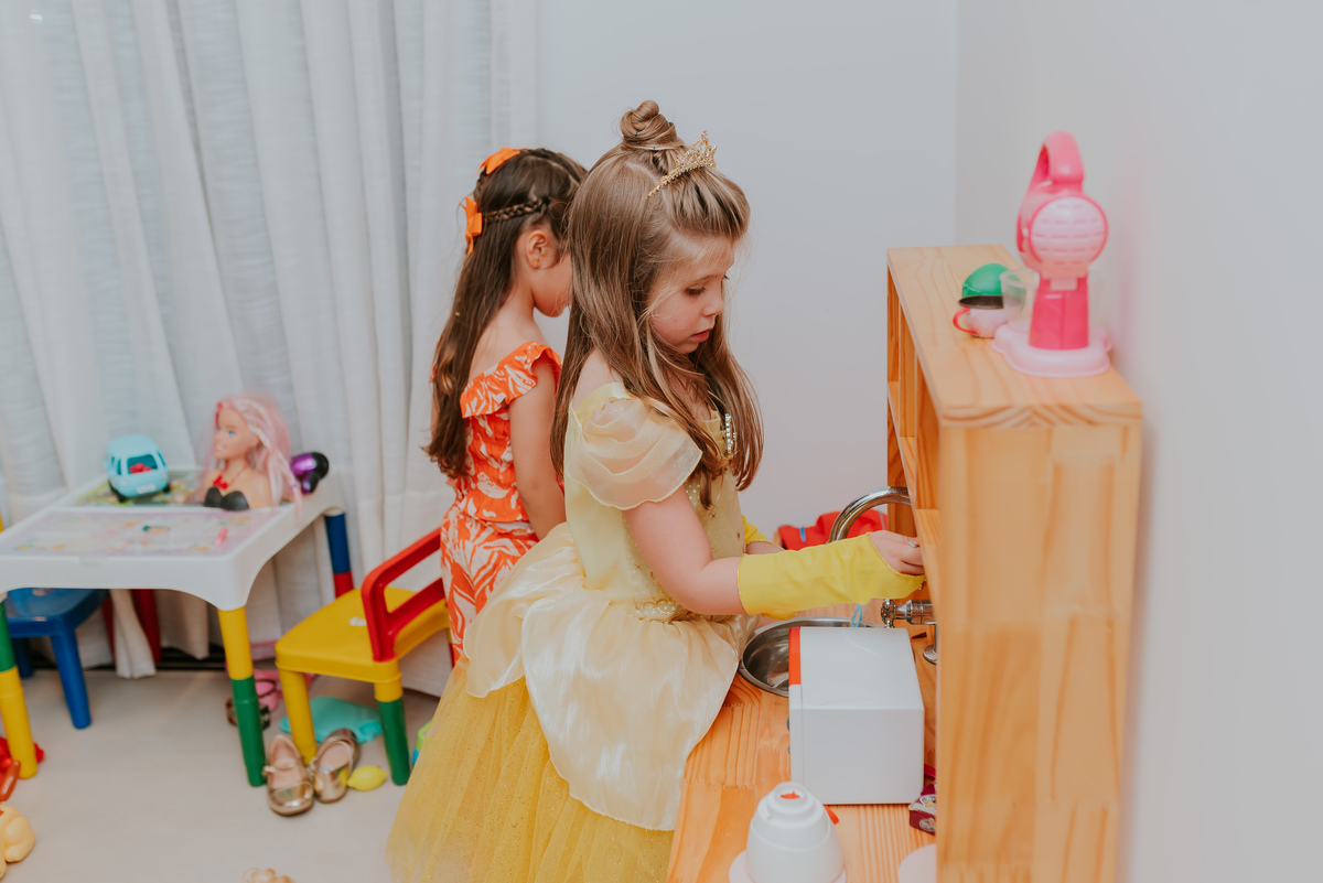 fotografia festa infantil 5 anos mia a bela e a fera barra da Tijuca fotografa de eventos rio de janeiro rj 