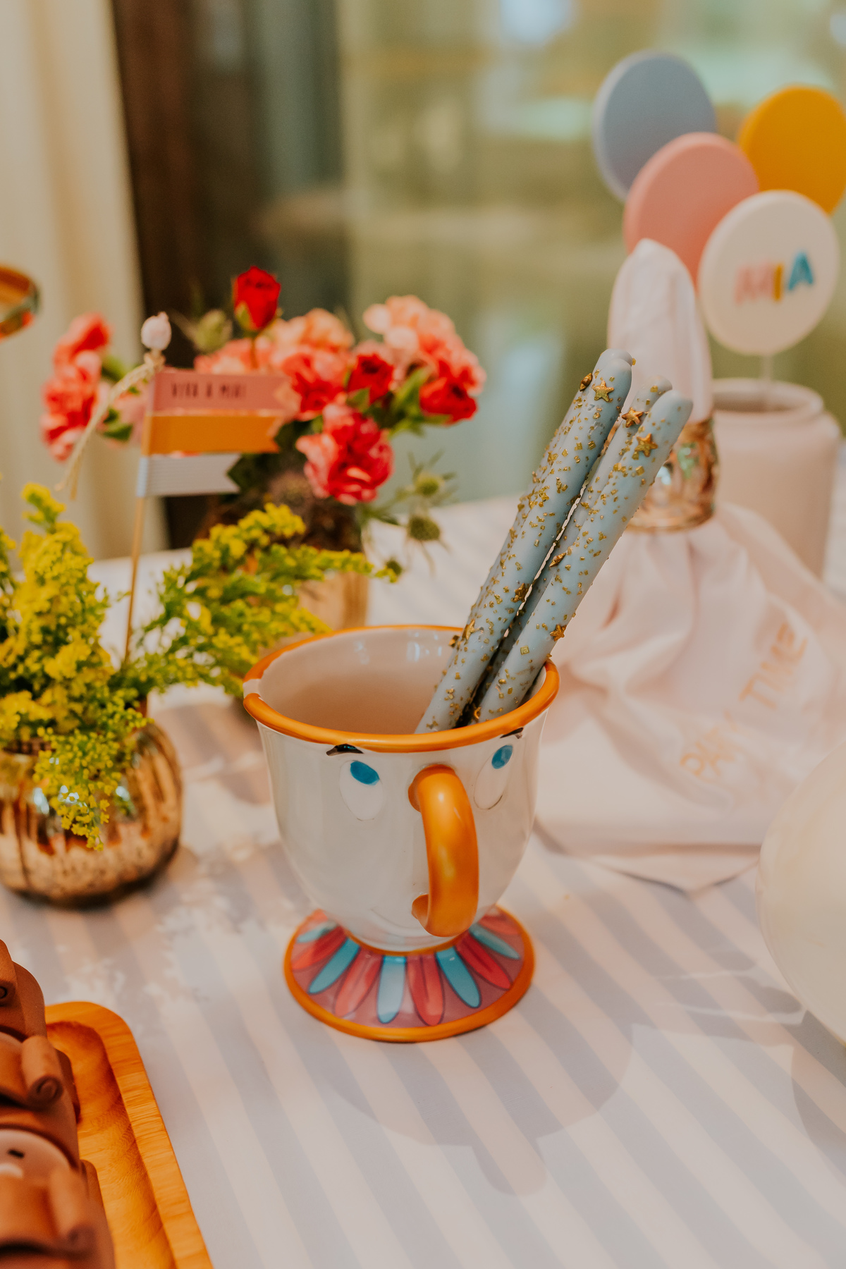 fotografia festa infantil 5 anos mia a bela e a fera barra da Tijuca fotografa de eventos rio de janeiro rj 