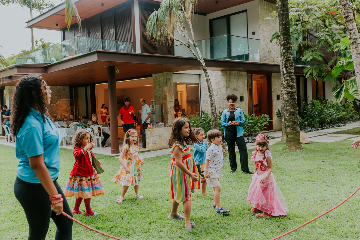 fotografia festa infantil 5 anos mia a bela e a fera barra da Tijuca fotografa de eventos rio de janeiro rj 