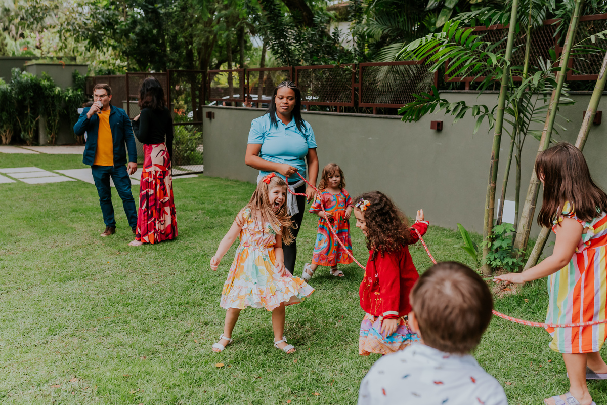 fotografia festa infantil 5 anos mia a bela e a fera barra da Tijuca fotografa de eventos rio de janeiro rj 