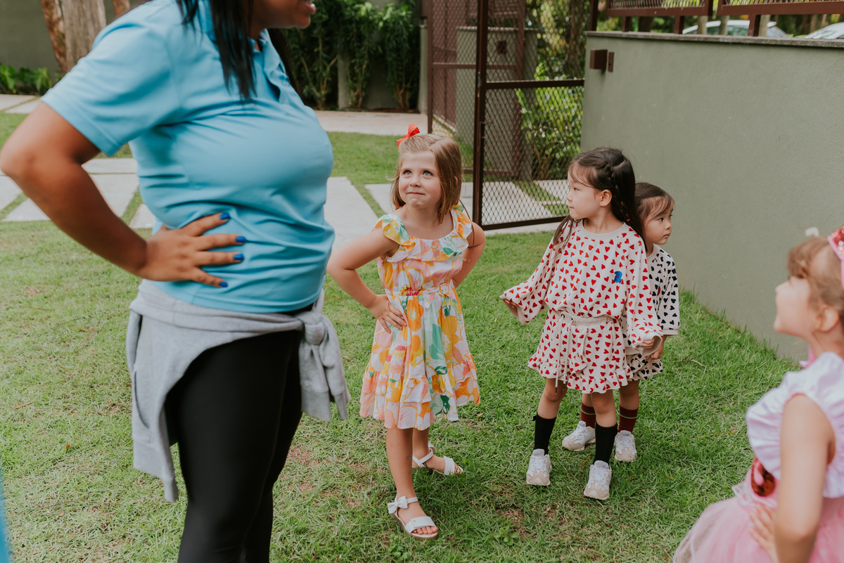 fotografia festa infantil 5 anos mia a bela e a fera barra da Tijuca fotografa de eventos rio de janeiro rj 