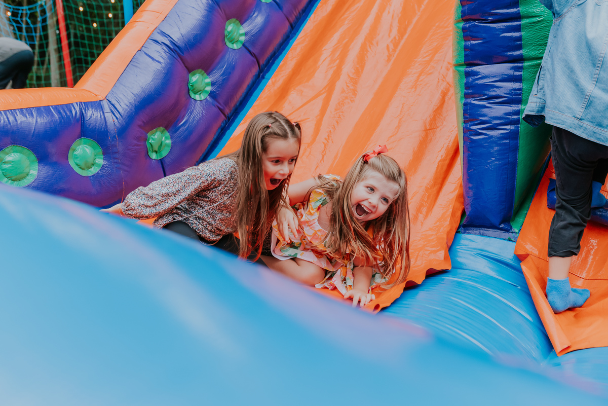 fotografia festa infantil 5 anos mia a bela e a fera barra da Tijuca fotografa de eventos rio de janeiro rj 