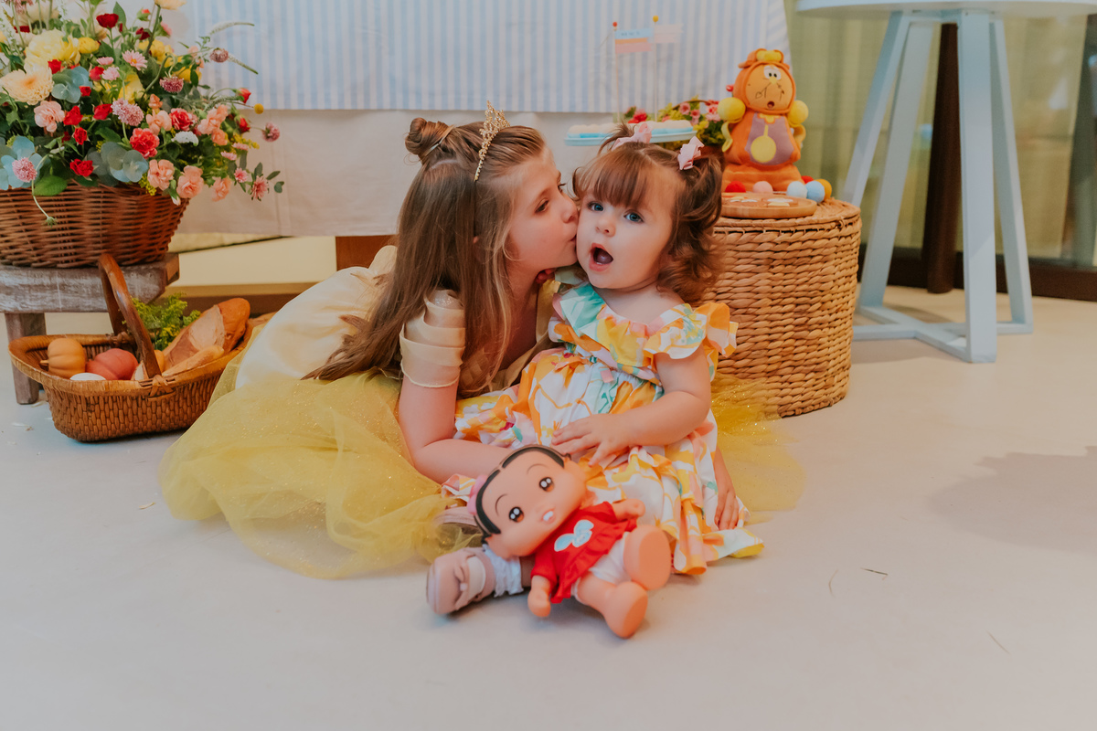 fotografia festa infantil 5 anos mia a bela e a fera barra da Tijuca fotografa de eventos rio de janeiro rj 