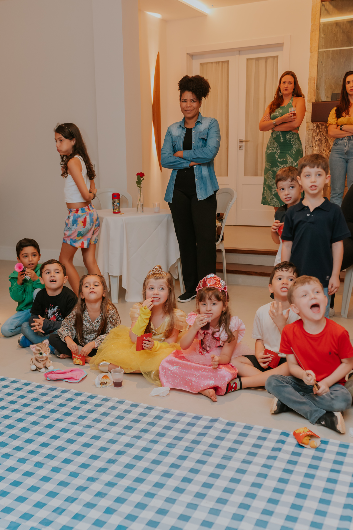 fotografia festa infantil 5 anos mia a bela e a fera barra da Tijuca fotografa de eventos rio de janeiro rj 