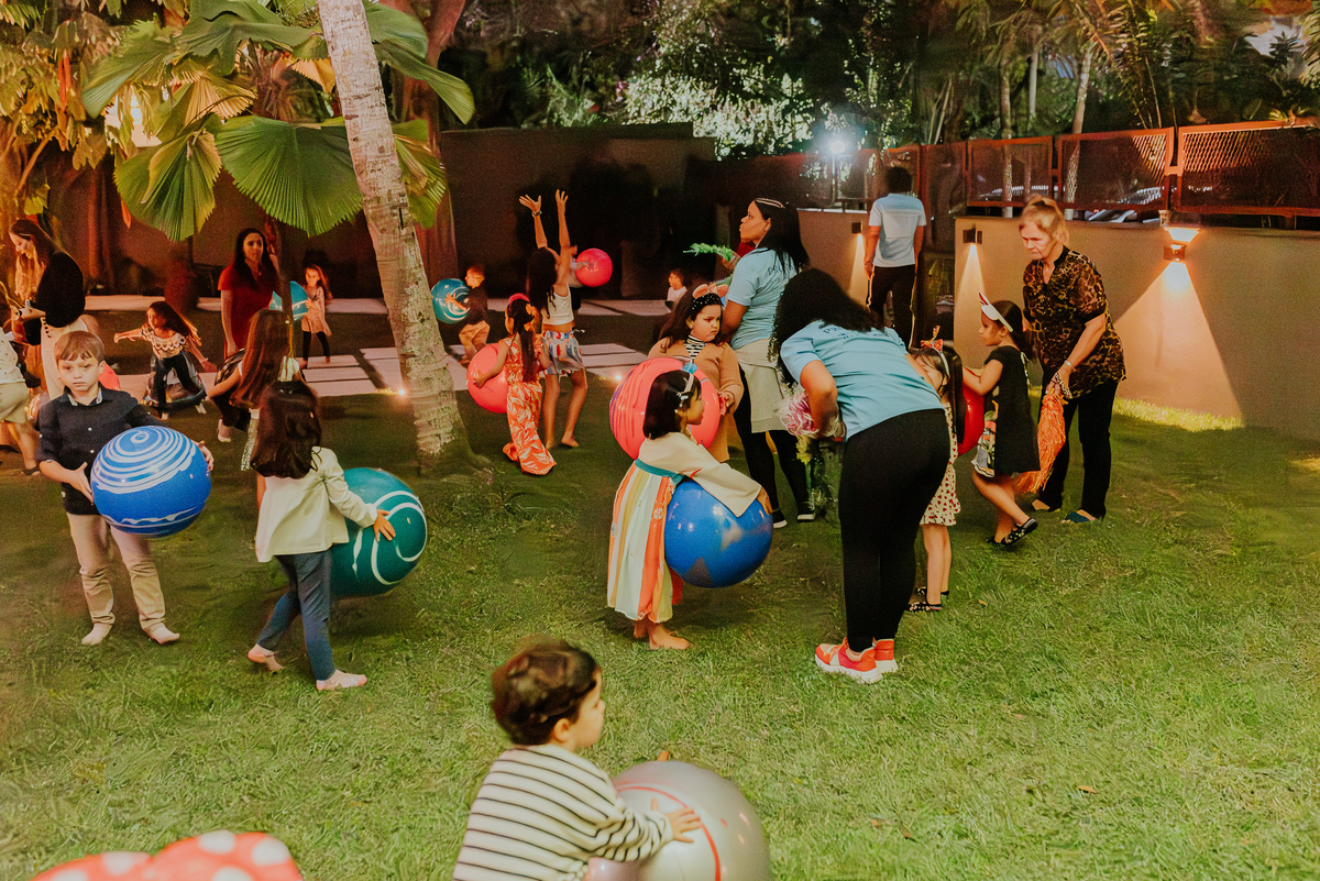 fotografia festa infantil 5 anos mia a bela e a fera barra da Tijuca fotografa de eventos rio de janeiro rj 