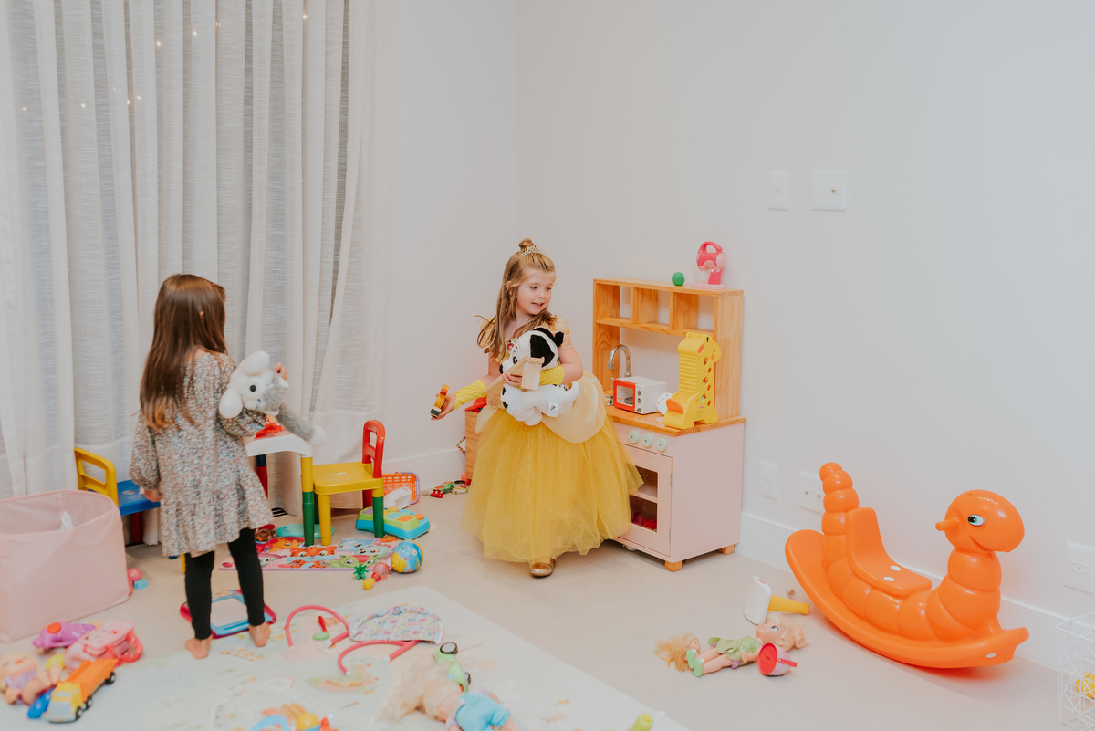 fotografia festa infantil 5 anos mia a bela e a fera barra da Tijuca fotografa de eventos rio de janeiro rj 