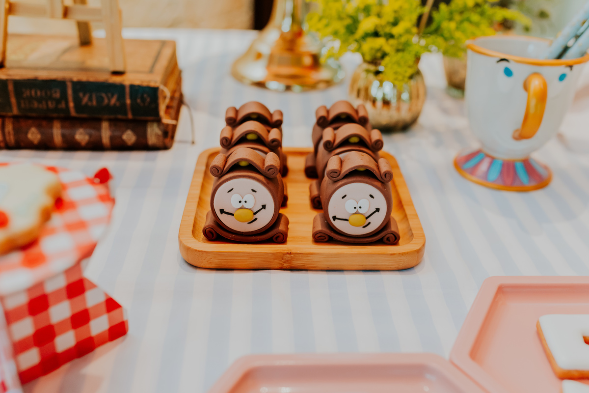 fotografia festa infantil 5 anos mia a bela e a fera barra da Tijuca fotografa de eventos rio de janeiro rj 