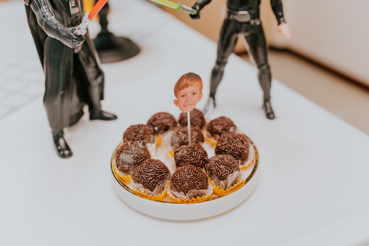 fotografa familia festa infantil evento Río de Janeiro barra da Tijuca 5 anos Joao Pedro tema star Wars rj fotografia 
