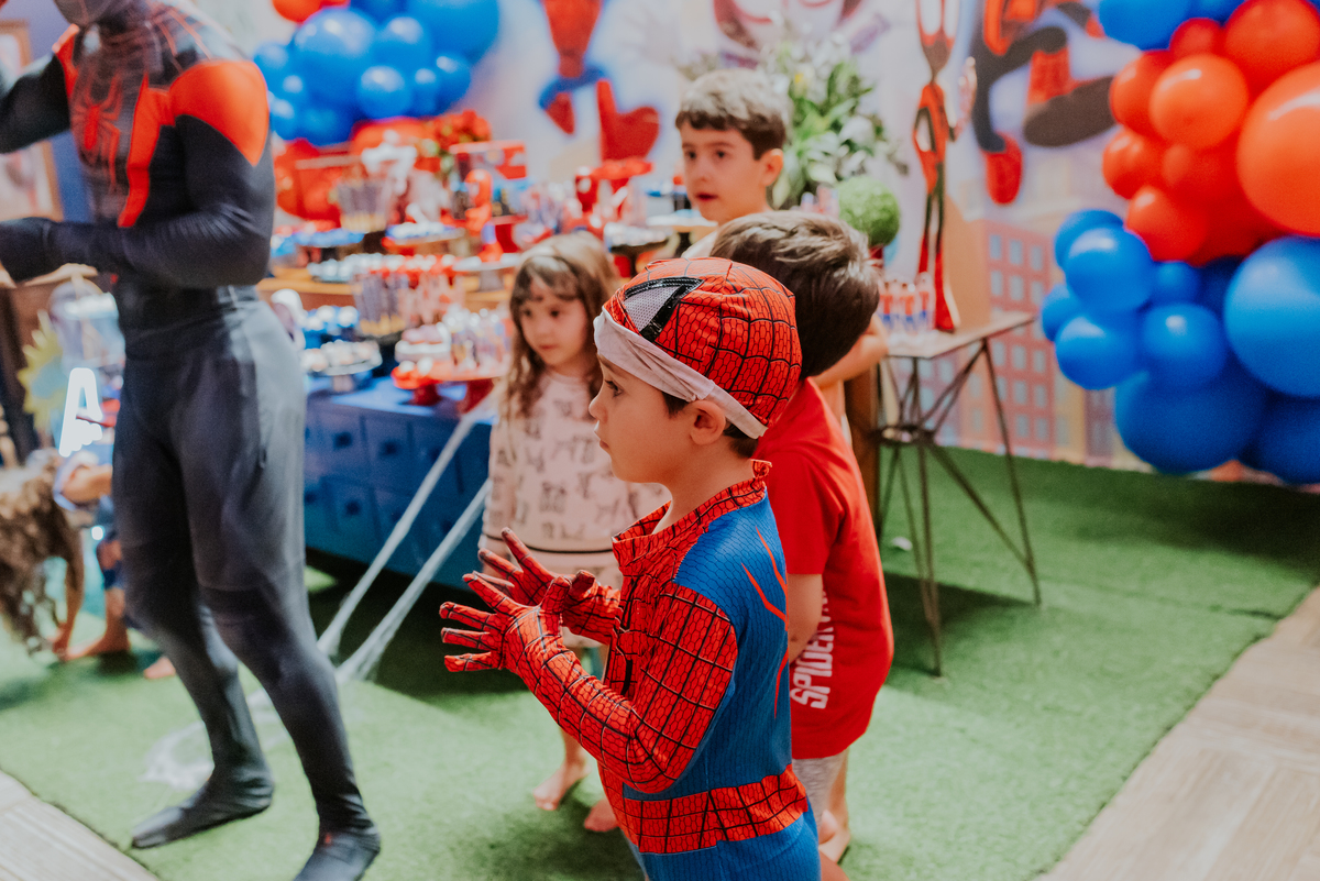 fotografa festa infantil evento 4 anos Murilo homem aranha casa de festas quintal festa Botafogo Rio de Janeiro fotografa família rj 