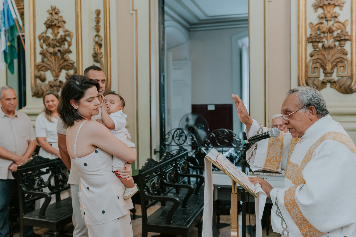 fotografia fotografa batizado batismo Joaquim familia Igreja do Glorioso Patriarca São José centro rj Rio de Janeiro avenida presidente vargas 