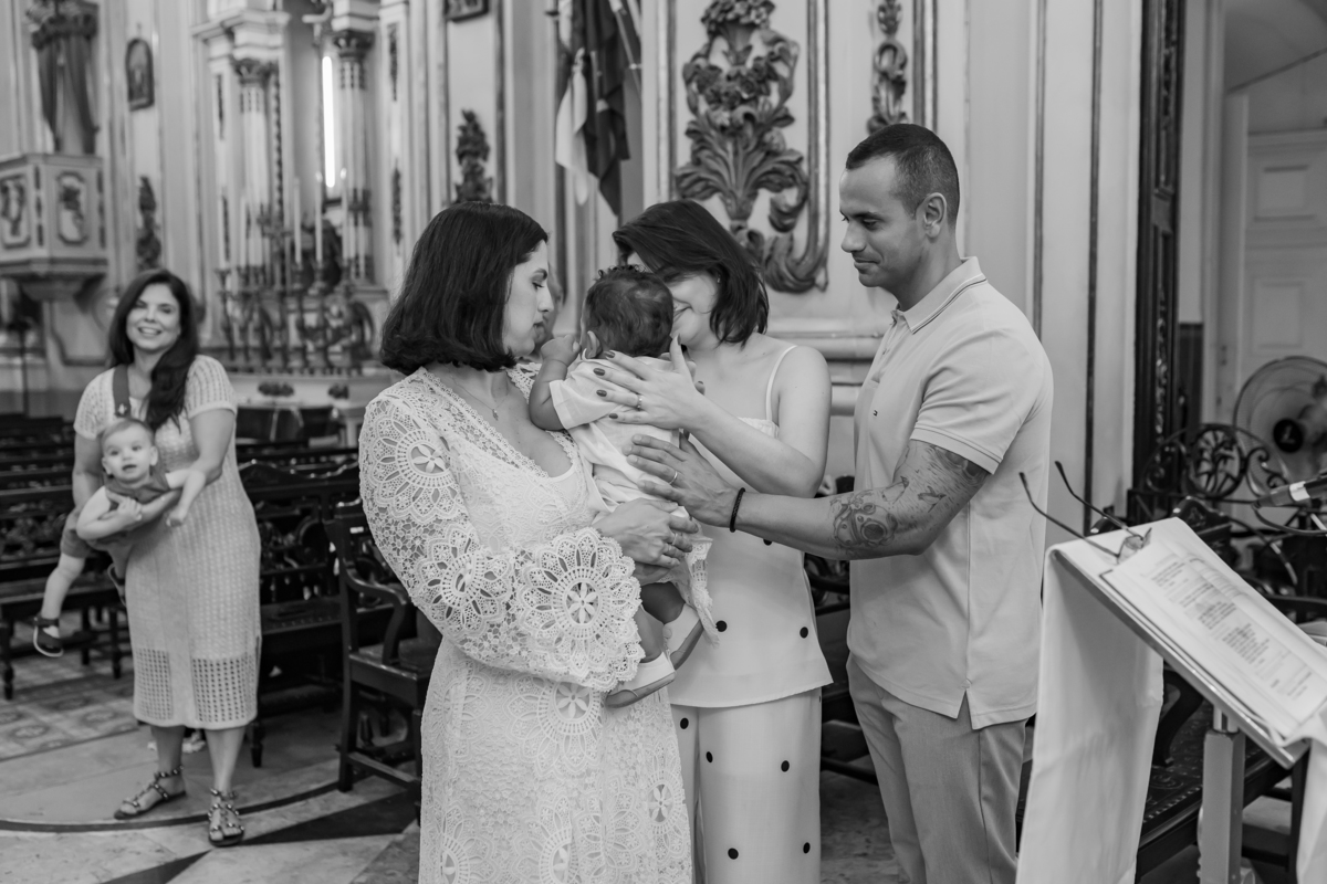 fotografia fotografa batizado batismo Joaquim familia Igreja do Glorioso Patriarca São José centro rj Rio de Janeiro avenida presidente vargas 