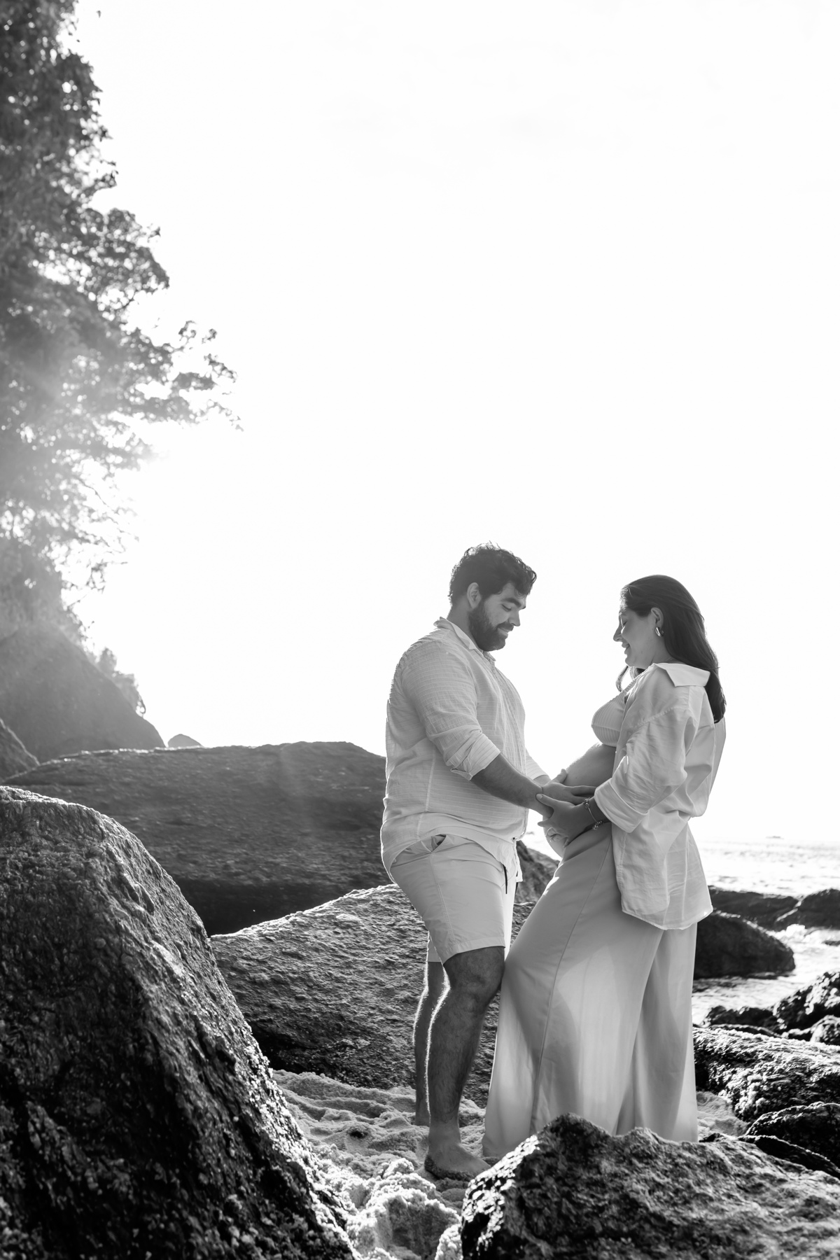 fotografia fotografa rj ensaio de gestante gravida amanhecer praia vermelha urca Rio de Janeiro familia sessão externa natureza 