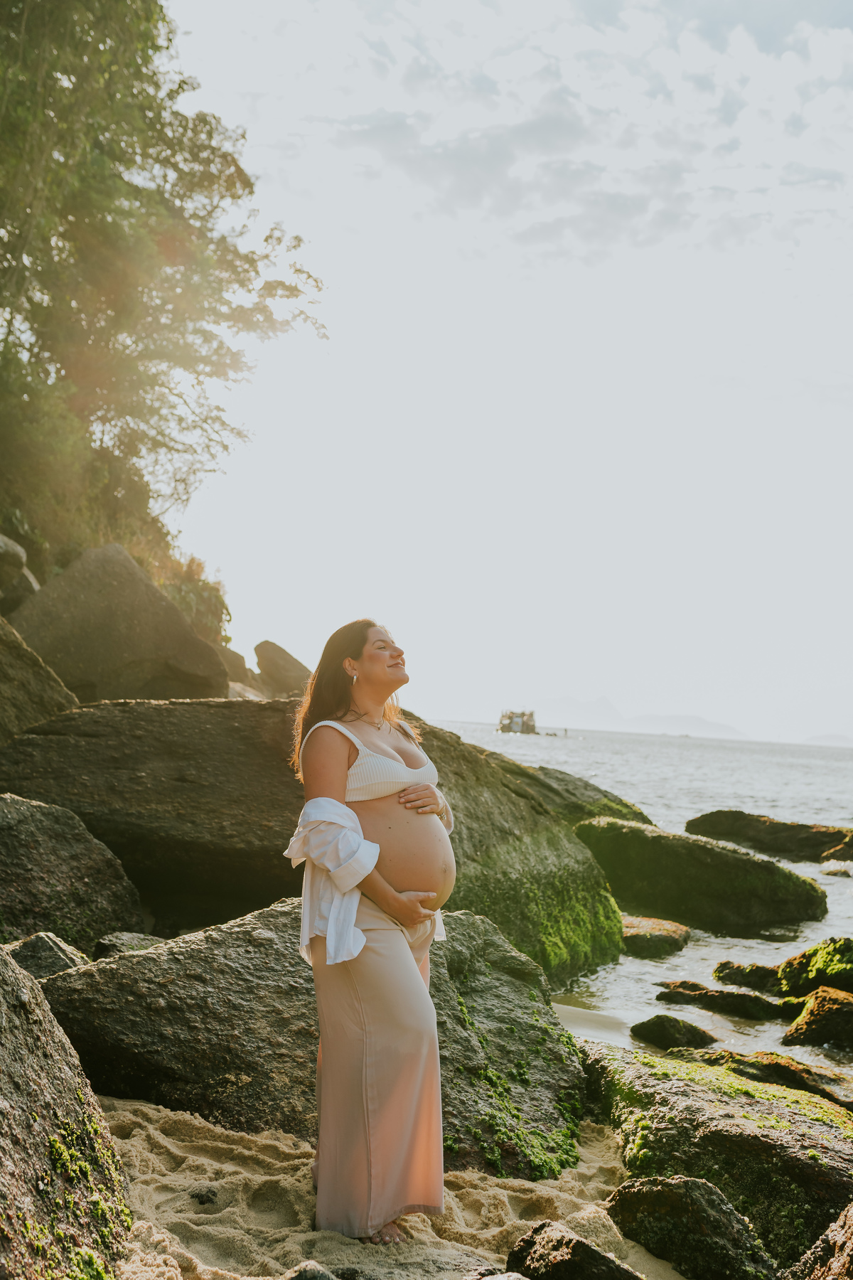 fotografia fotografa rj ensaio de gestante gravida amanhecer praia vermelha urca Rio de Janeiro familia sessão externa natureza 