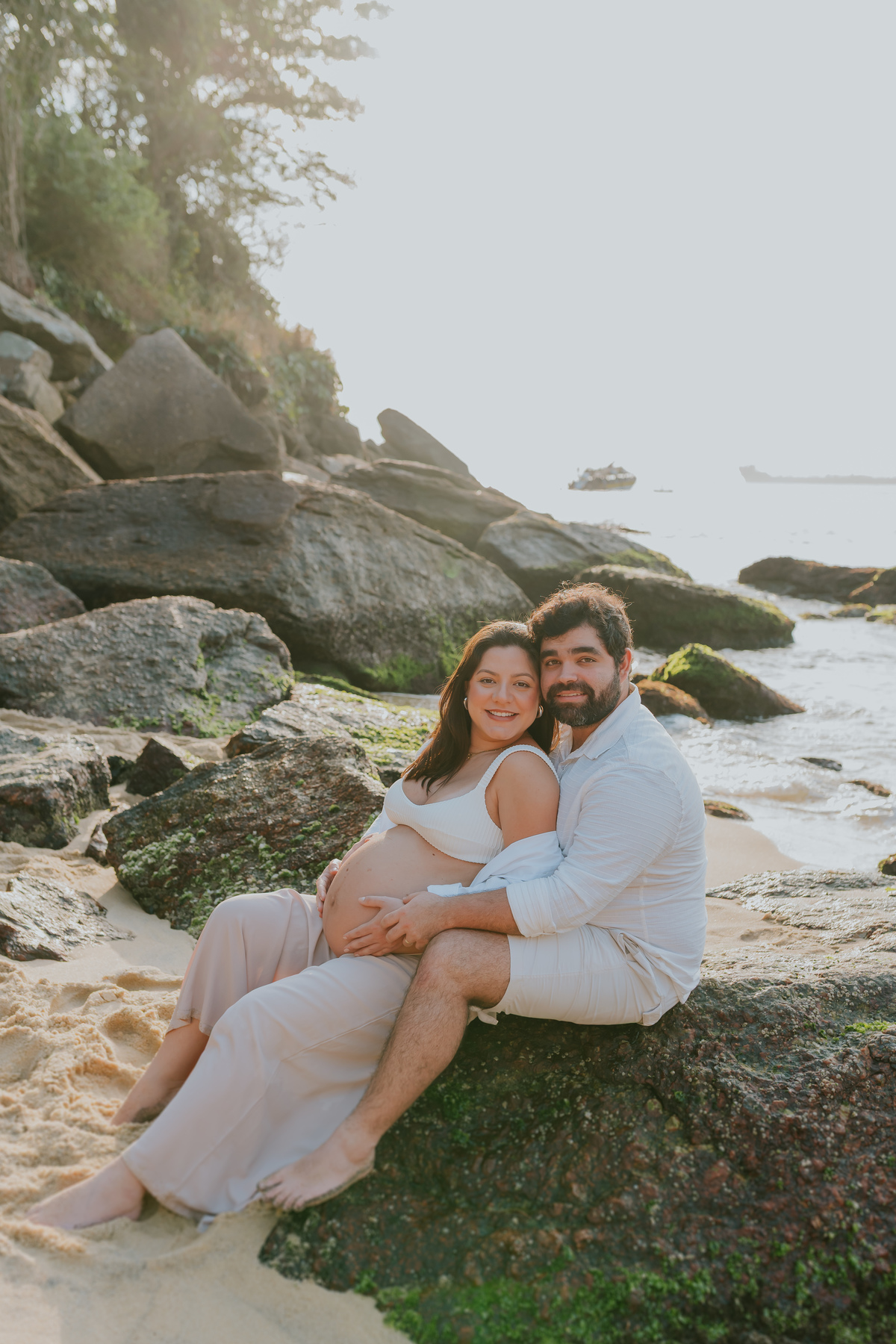 fotografia fotografa rj ensaio de gestante gravida amanhecer praia vermelha urca Rio de Janeiro familia sessão externa natureza 