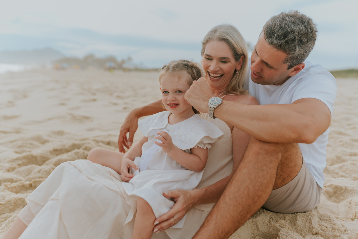 fotografia ensaio externo natureza familia fotografa rj Rio de Janeiro 3 anos barra da Tijuca ilha 3 praia 