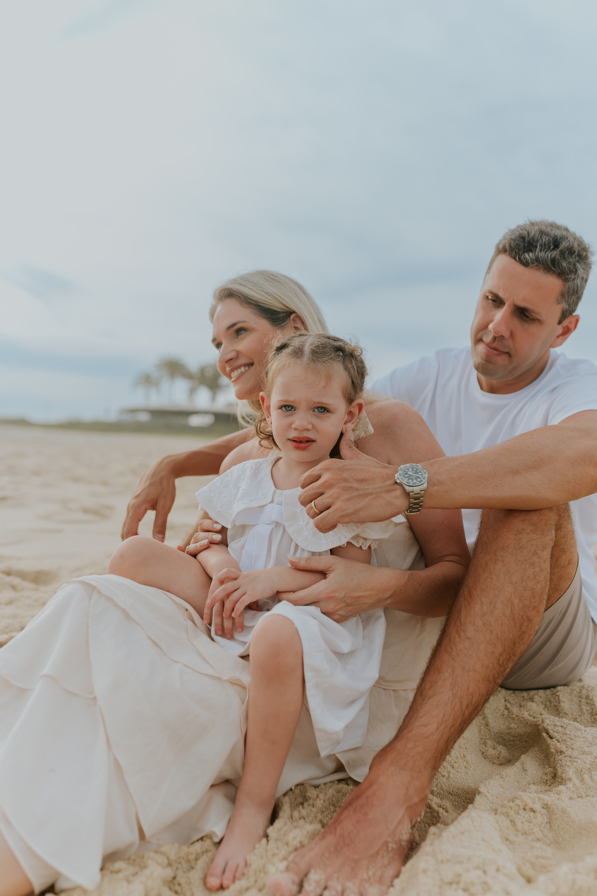 fotografia ensaio externo natureza familia fotografa rj Rio de Janeiro 3 anos barra da Tijuca ilha 3 praia 