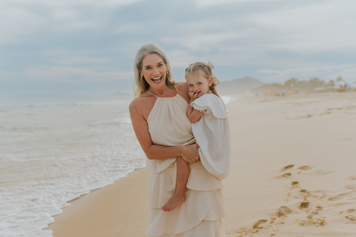 fotografia ensaio externo natureza familia fotografa rj Rio de Janeiro 3 anos barra da Tijuca ilha 3 praia 