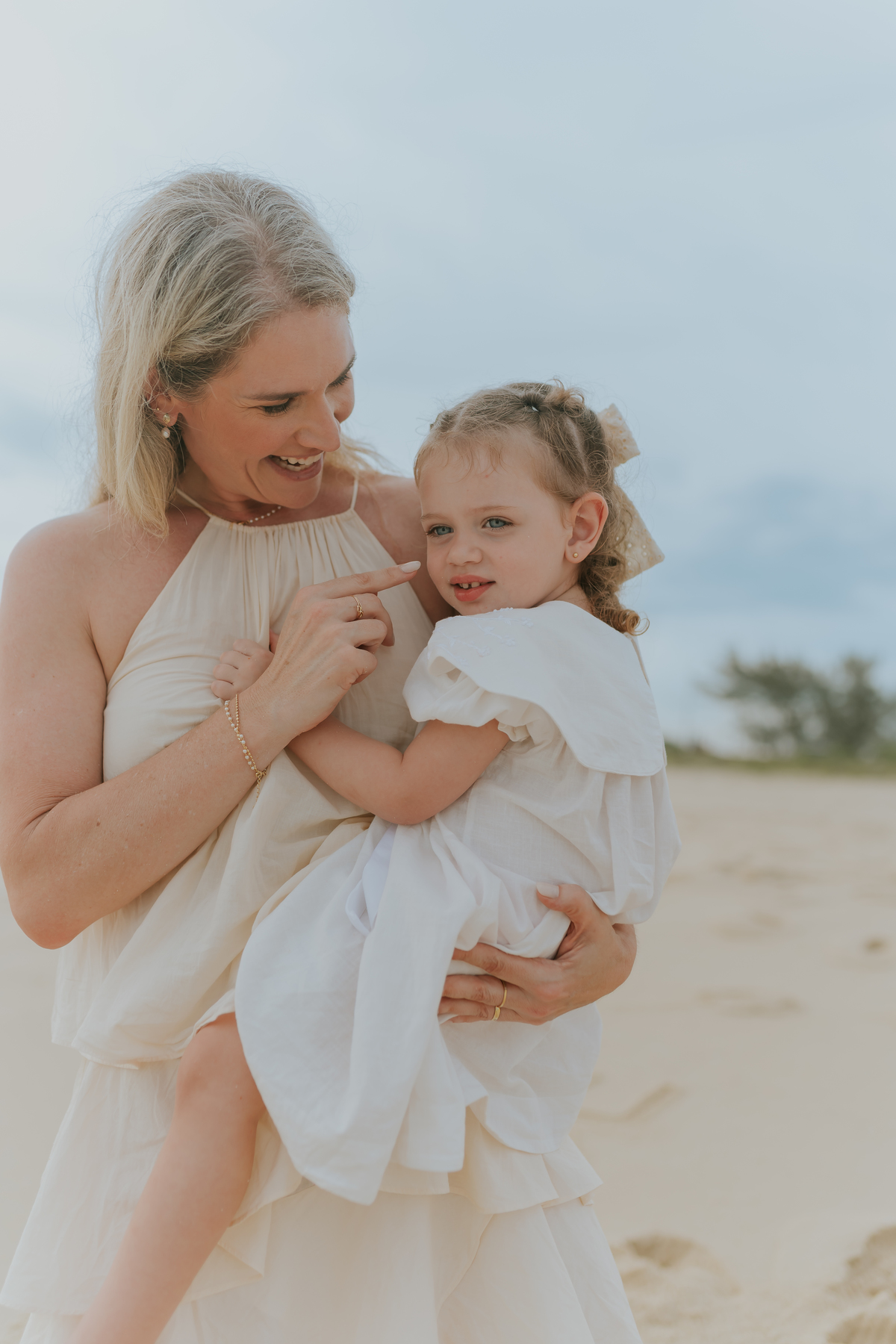 fotografia ensaio externo natureza familia fotografa rj Rio de Janeiro 3 anos barra da Tijuca ilha 3 praia 