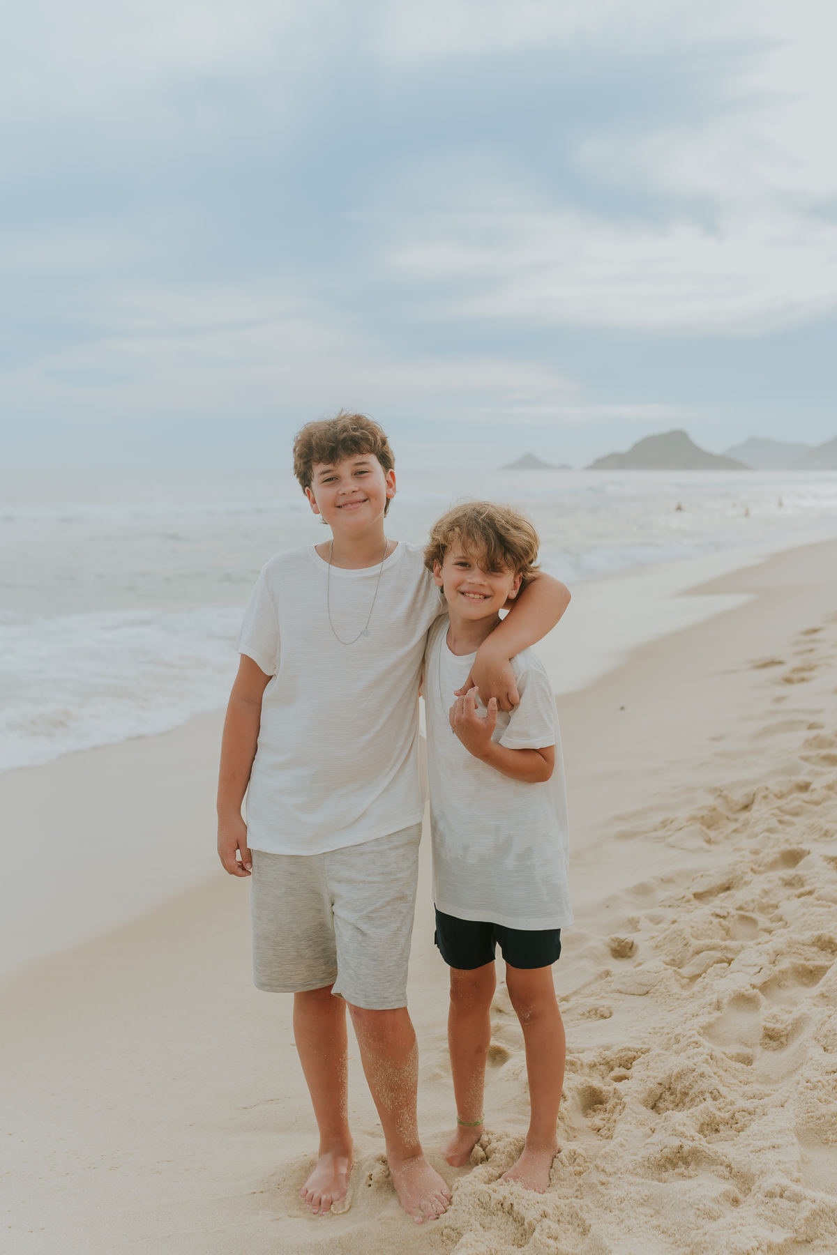 fotografia ensaio externo natureza familia fotografa rj Rio de Janeiro 3 anos barra da Tijuca ilha 3 praia 