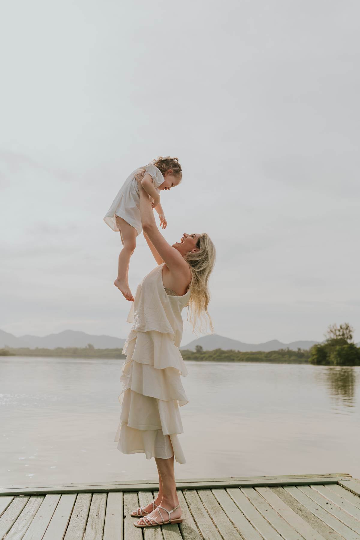 fotografia ensaio externo natureza familia fotografa rj Rio de Janeiro 3 anos barra da Tijuca ilha 3 praia 